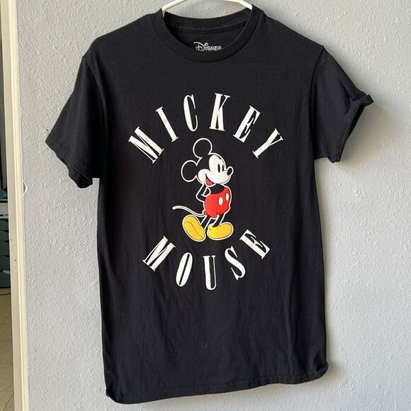 Disney Tops - 90's Mickey Mouse Graphic T-Shirt